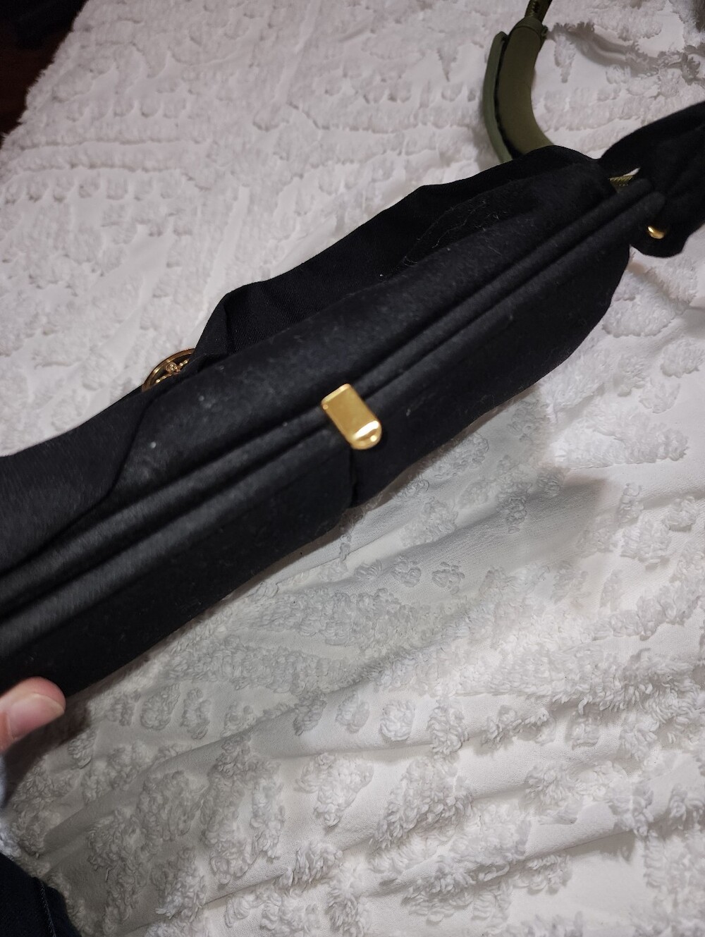 Elegant Vintage 1950's Black Coblentz Purse w/ Satin Lining and Gold Accent - Picture 8 of 12